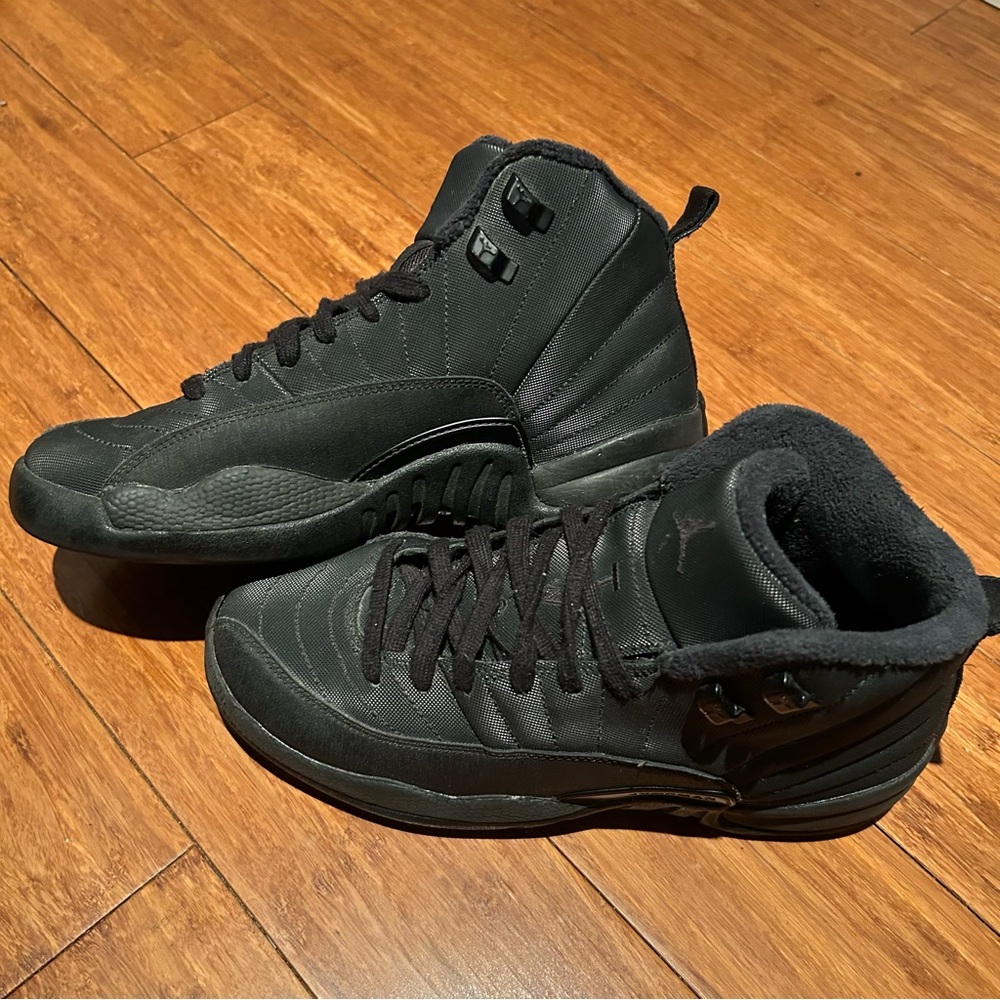 Jordan 12 winterized black